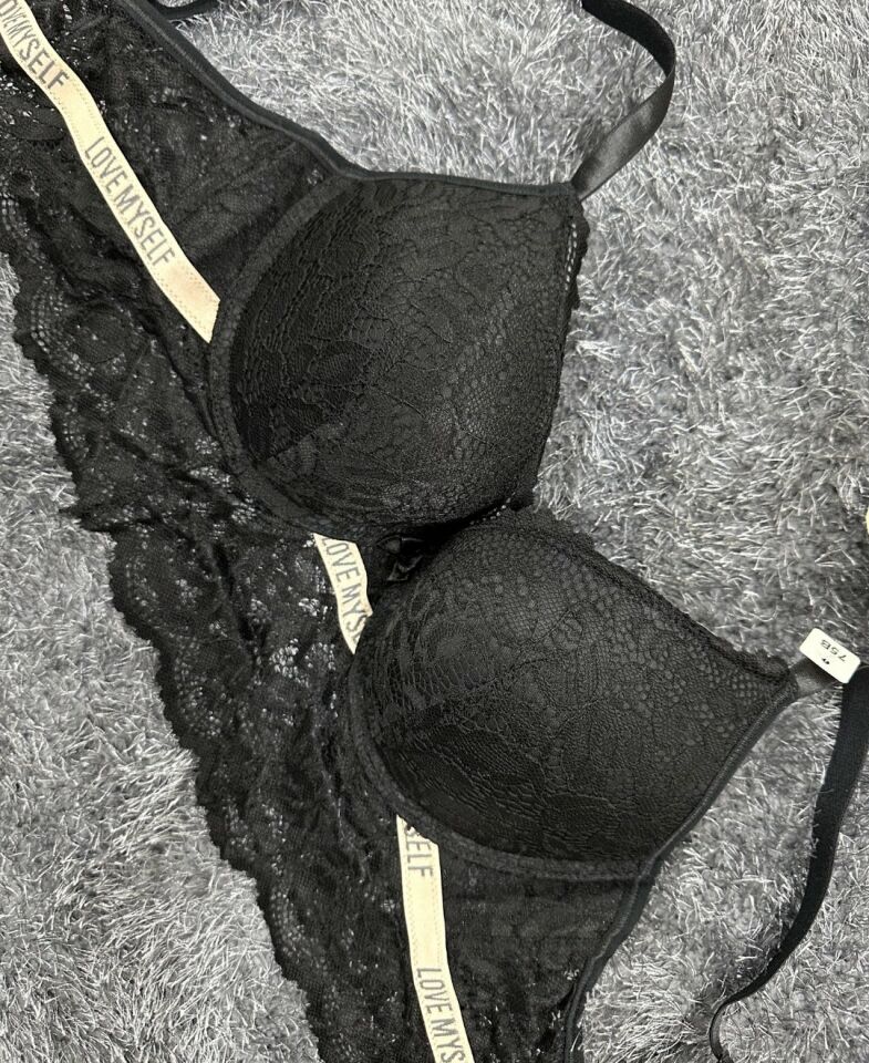 -Love myself- Yazılı Balenli Sakallı Dantel Hafif Destekli B-C Cup Uyumlu Sütyen Siyah - 80B