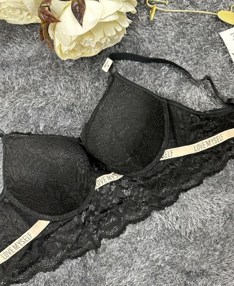 -Love myself- Yazılı Balenli Sakallı Dantel Hafif Destekli B-C Cup Uyumlu Sütyen Siyah - 90B