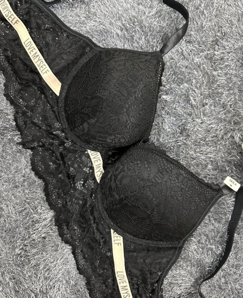-Love myself- Yazılı Balenli Sakallı Dantel Hafif Destekli B-C Cup Uyumlu Sütyen Siyah - 90B