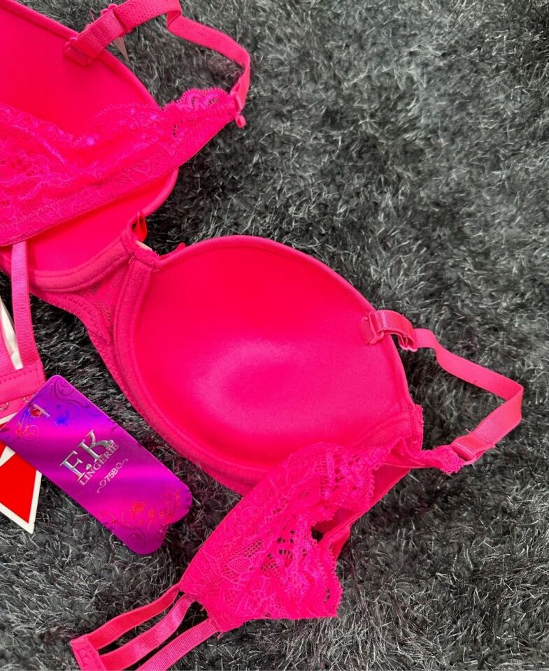Barbie Pembe Arkası Metal Kancalı Dantelli ve Şeritli Balenli Hafif Destekli Sütyen 384 Pembe - 75B