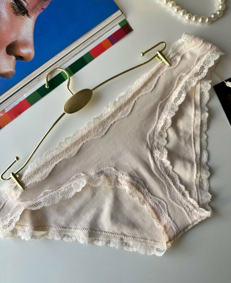 Arlet Kadın Pamuklu Rahat Günlük Kullanım Dantelli Slip/Külot (Lila-Gül Kurusu- Krem) Krem - S
