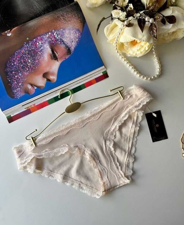 Arlet Kadın Pamuklu Rahat Günlük Kullanım Dantelli Slip/Külot (Lila-Gül Kurusu- Krem) Krem - XS