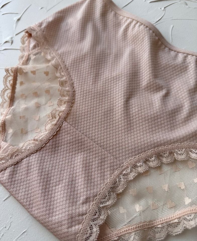 Pointy Love Kalpli Transparan Kumaş Arkası Dekolte Şeritli Yüksek Bel Slip Pudra  - L