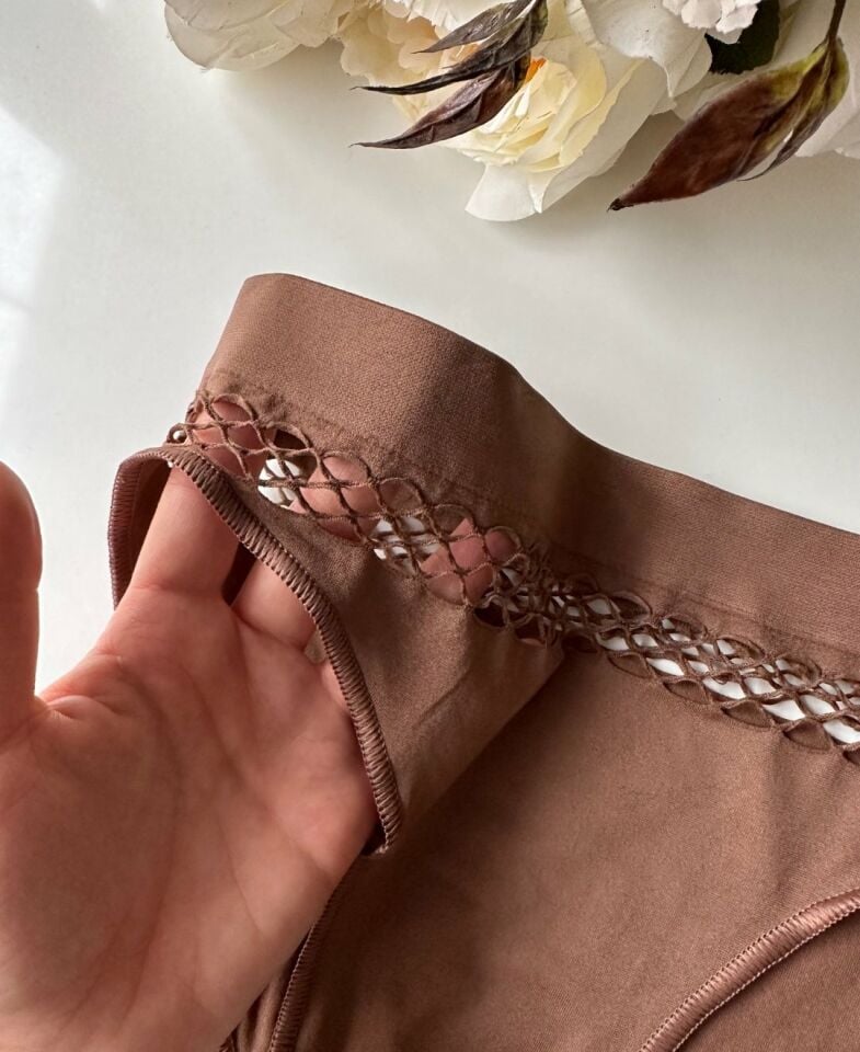 Kadın Dikişsiz Antibakteriyel Sportwear Fileli Slip/Bikini (Siyah, Bordo, Kahverengi, Lacivert) Kahverengi - S/M