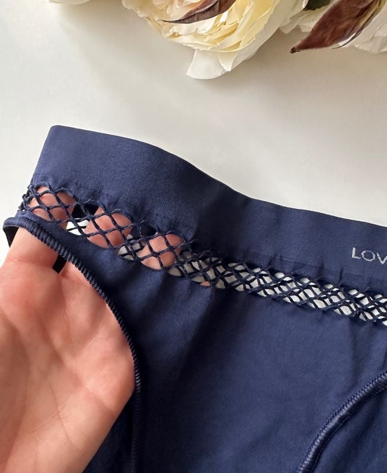 Kadın Dikişsiz Antibakteriyel Sportwear Fileli Slip/Bikini (Siyah, Bordo, Kahverengi, Lacivert) Lacivert - S/M