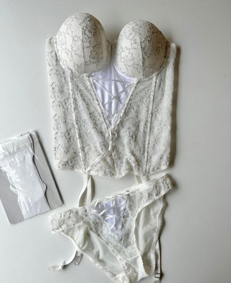 Çeyizlik Önden Bağlamalı Beyaz Dantelli Korse Sütyen Slip Takım Beyaz - M/L