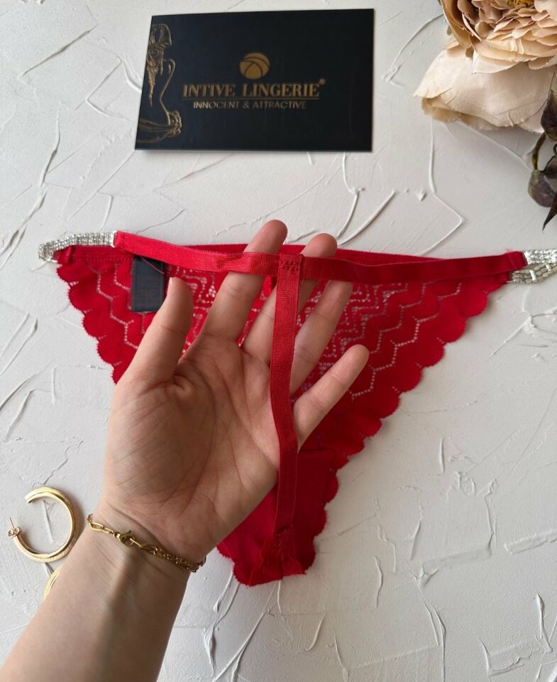 İntive Kırmızı Yanları Parlak Taşlı Şık Feminen Dantelli Kaliteli İp G-String Kırmızı - Standart