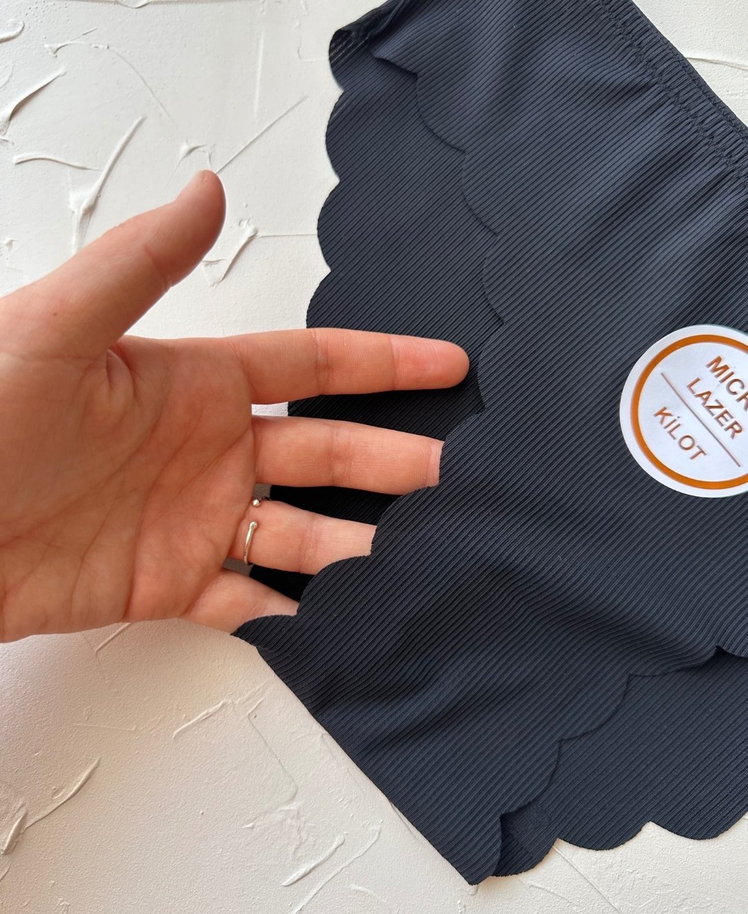 Mikro Lazer Kaşkorse Fitilli Kumaş Normal Bel Dikişsiz Slip/Külot Siyah - S