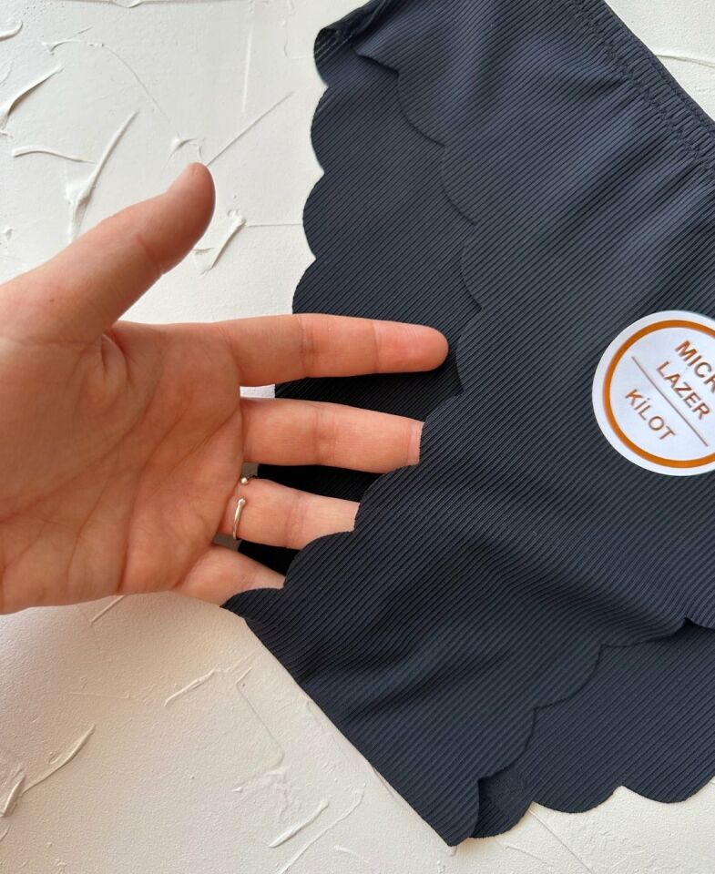 Mikro Lazer Kaşkorse Fitilli Kumaş Normal Bel Dikişsiz Slip/Külot Siyah - S