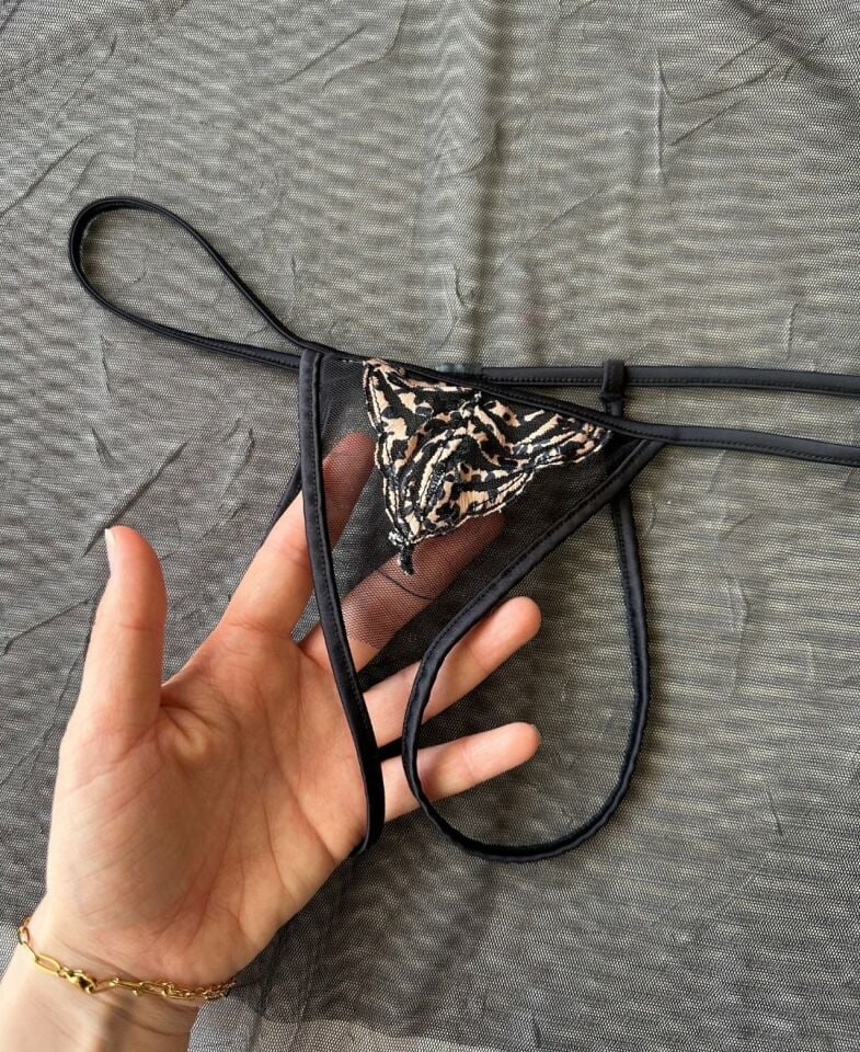 Intive Siyah Transparan Tasarım Üstün Kalite Balenli Önü Leopar Desenli Tül Gecelik G-String Takım Siyah - L