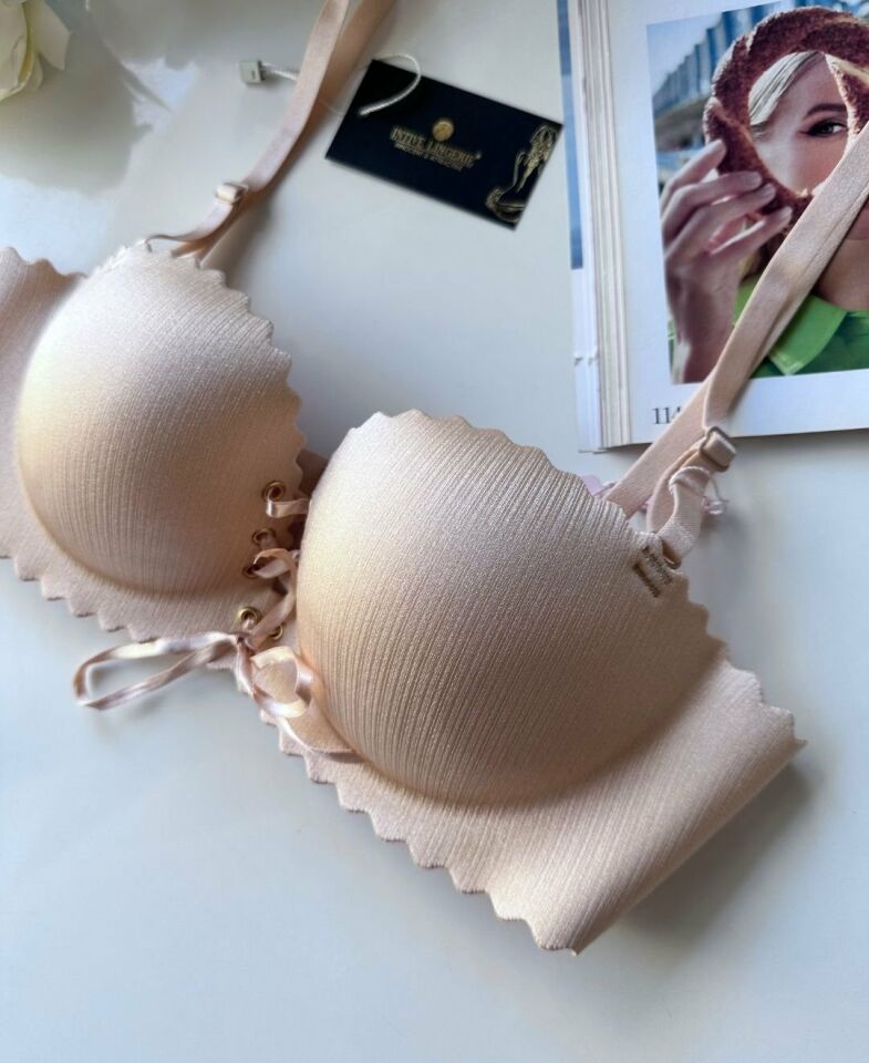 Lady Lazer Kesim Önden Bağlamalı İthal Push-up Maximizer Sütyen Pudra  - 85B