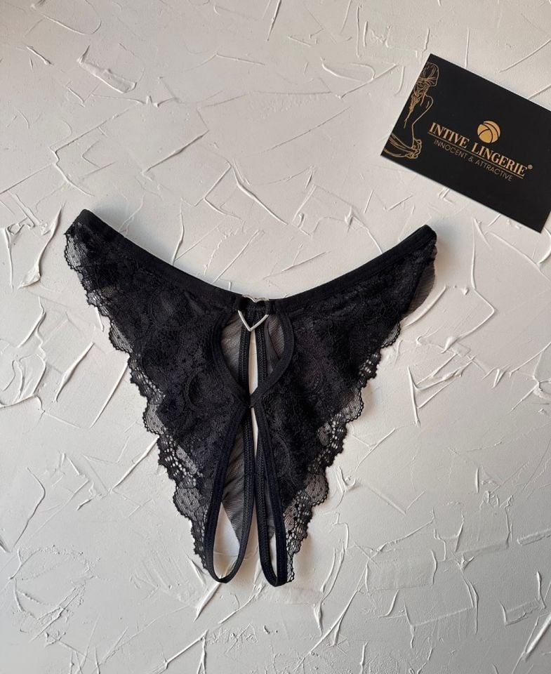 Lisa Dantelli Özel Bölgesi Açık Arkası Tül ve Açık Fantezi String (Limited) Siyah - Tek Ebat