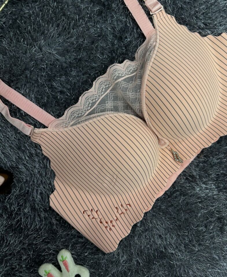 İthal Çizgili Önü Dantelli Lazer Kesim Soft Push Up Balensiz Sütyen - 1202 Pembe - 75B
