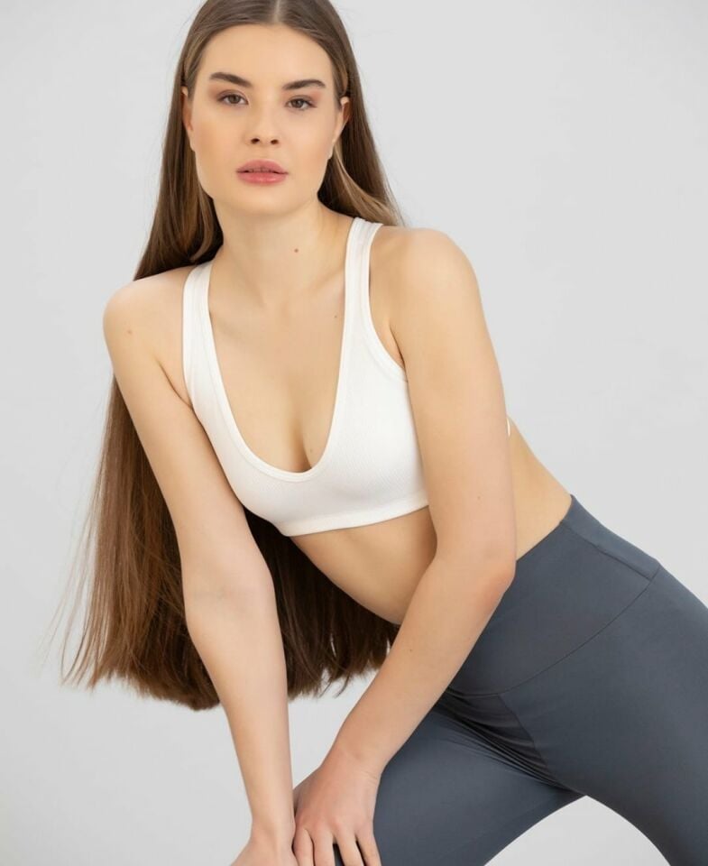 Aurafit Fitilli Derin U Yaka Kalın İp Askılı Arkası Çapraz Büstiyer/Croptop - 9044 Beyaz - M/L
