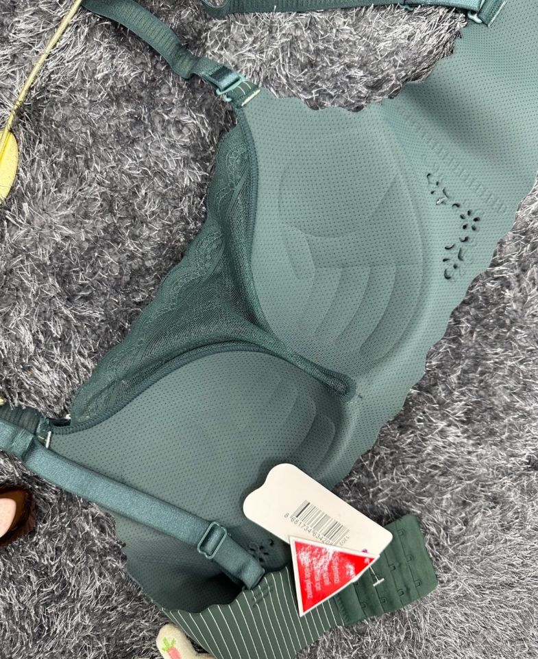 İthal Çizgili Önü Dantelli Lazer Kesim Soft Push Up Balensiz Sütyen - 1202 Yeşil - 75B