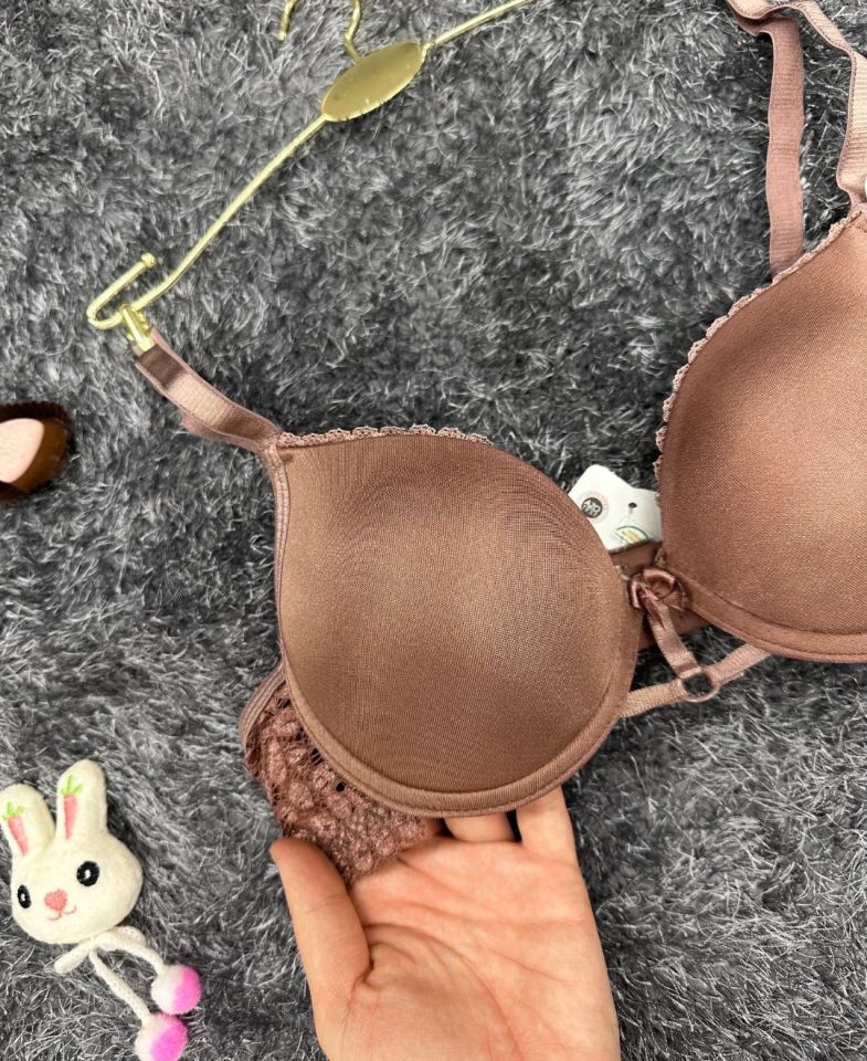 Günlük Kullanım Full Push-up Yanları Dantelli Önü Halka Detaylı Sütyen Kahverengi - 85B