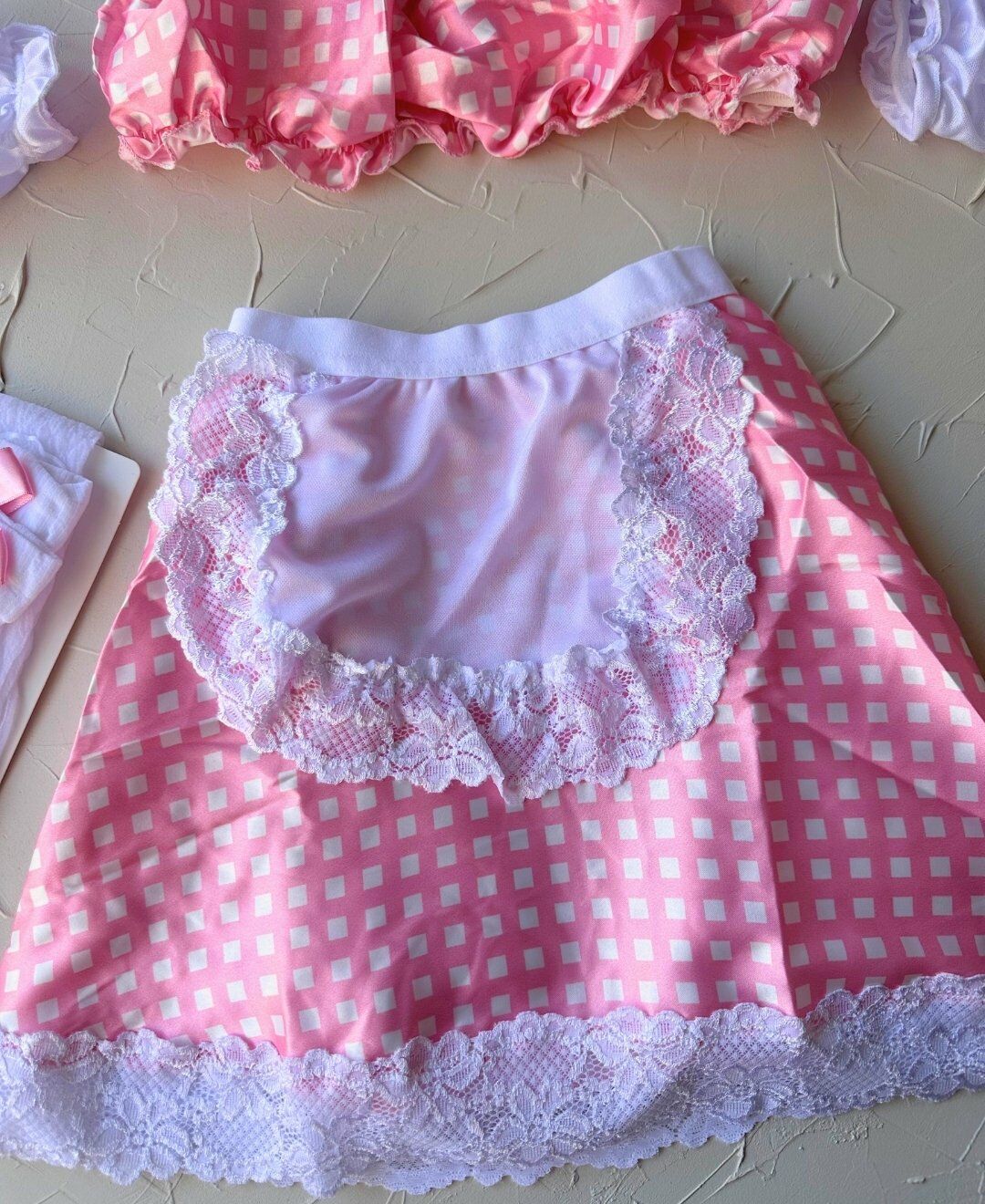 Kadın Pembe Beyaz Kurdele Detaylı Büstiyer Etekli Çoraplı Hizmetçi Kostüm -3634 Pembe - S/M