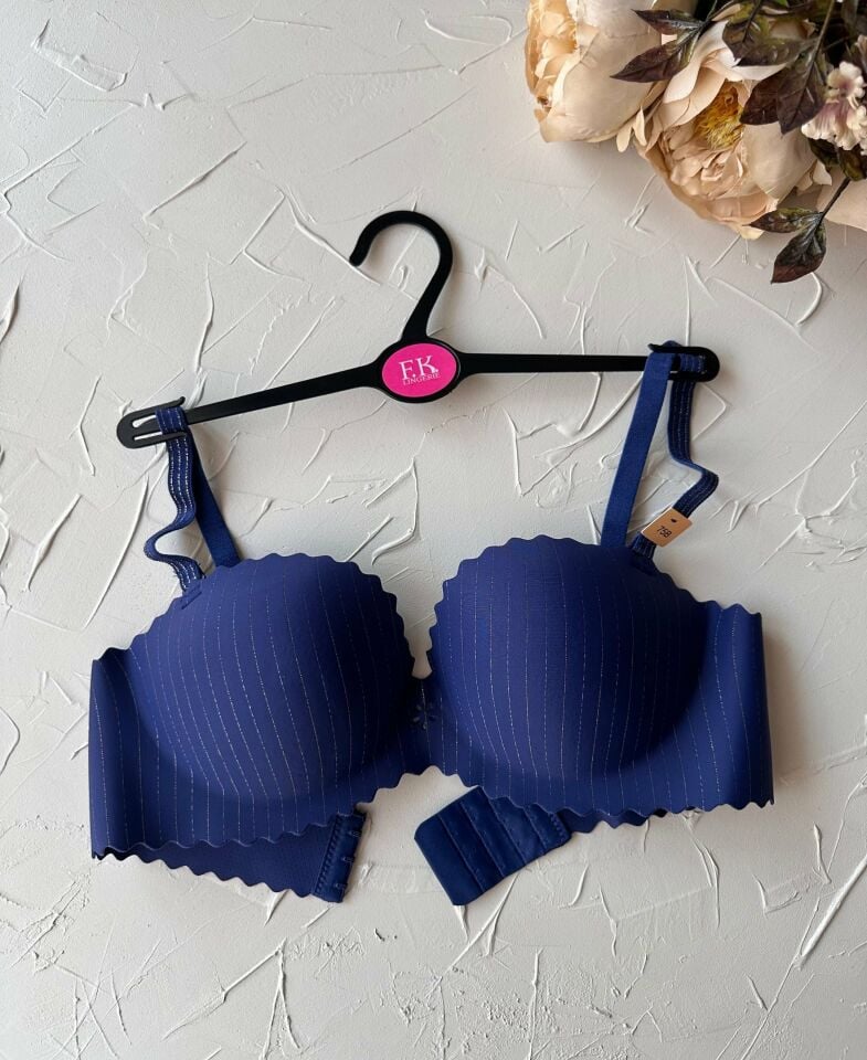 Jennie İthal Lazer Kesim Dikişsiz Parlak İpli El Kaplı Push-up Sütyen -FK1204 Lacivert - 75B