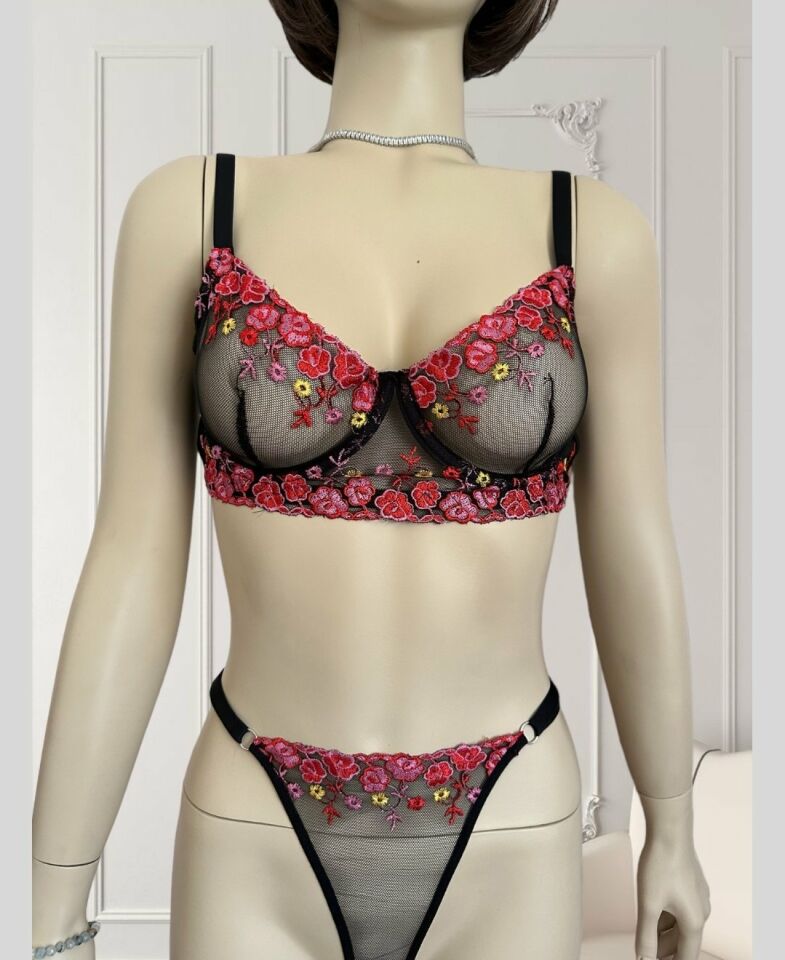 Siyah Tül Üstüne Pembe Sarı Çiçek İşlemeli Sütyen Tanga Takım (FırsatÜrünü) Siyah/Pembe - 80B
