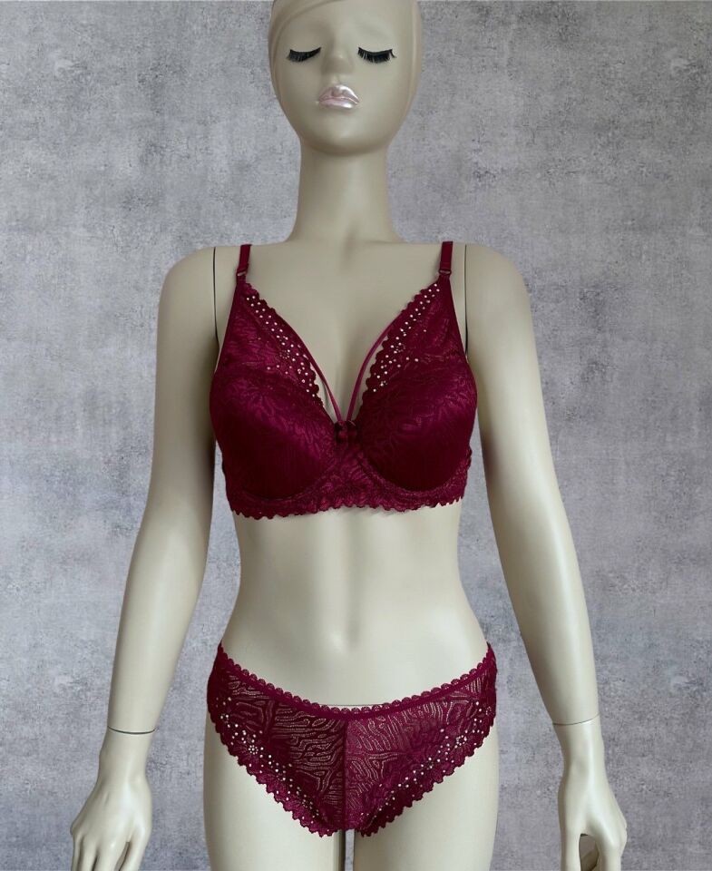Push-up Dantelli Balenli Taşlı Bordo - Siyah İp Detaylı Sütyen Külot Takım Bordo - 85B