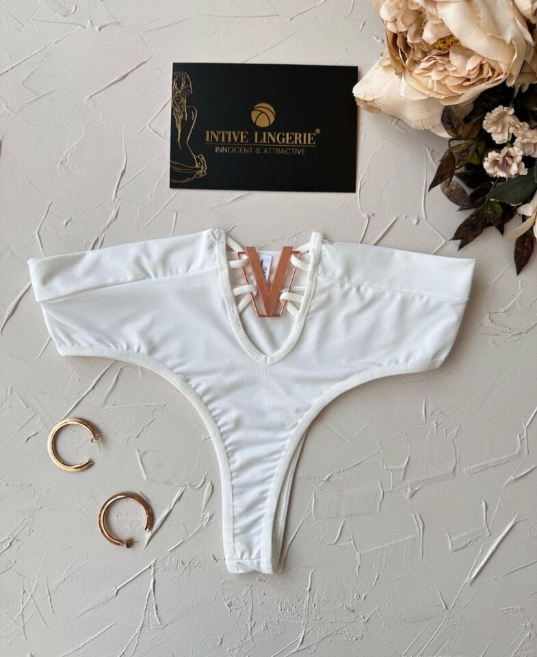 Passione Önü V Aksesuarlı Cut-Out Detaylı Esnek Tanga (Beyaz/Kırmızı/Siyah) Beyaz - S/M