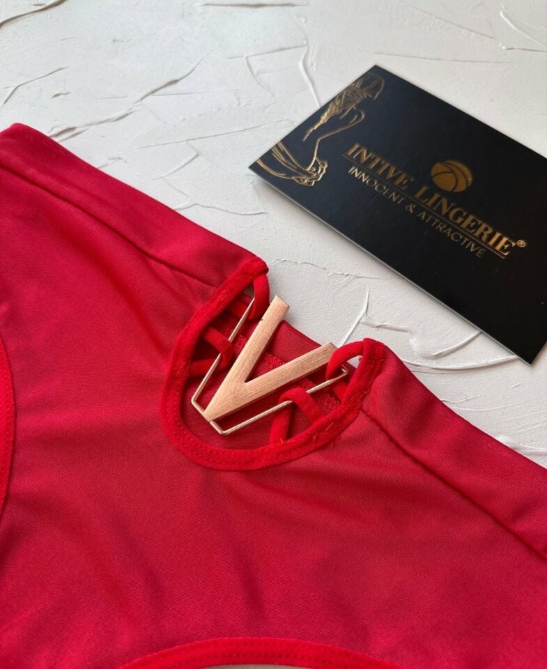 Passione Önü V Aksesuarlı Cut-Out Detaylı Esnek Tanga (Beyaz/Kırmızı/Siyah) Kırmızı - L/XL