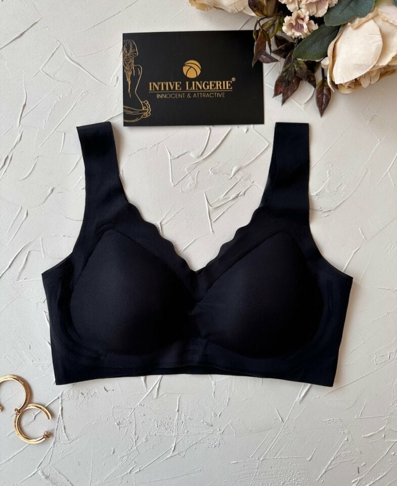 Ellie Dikişsiz İce-Silk (Buz İpek) Görünmez Ultra Hafif Padli Nefes Alabilir İthal Bralet/Sütyen Siyah - M