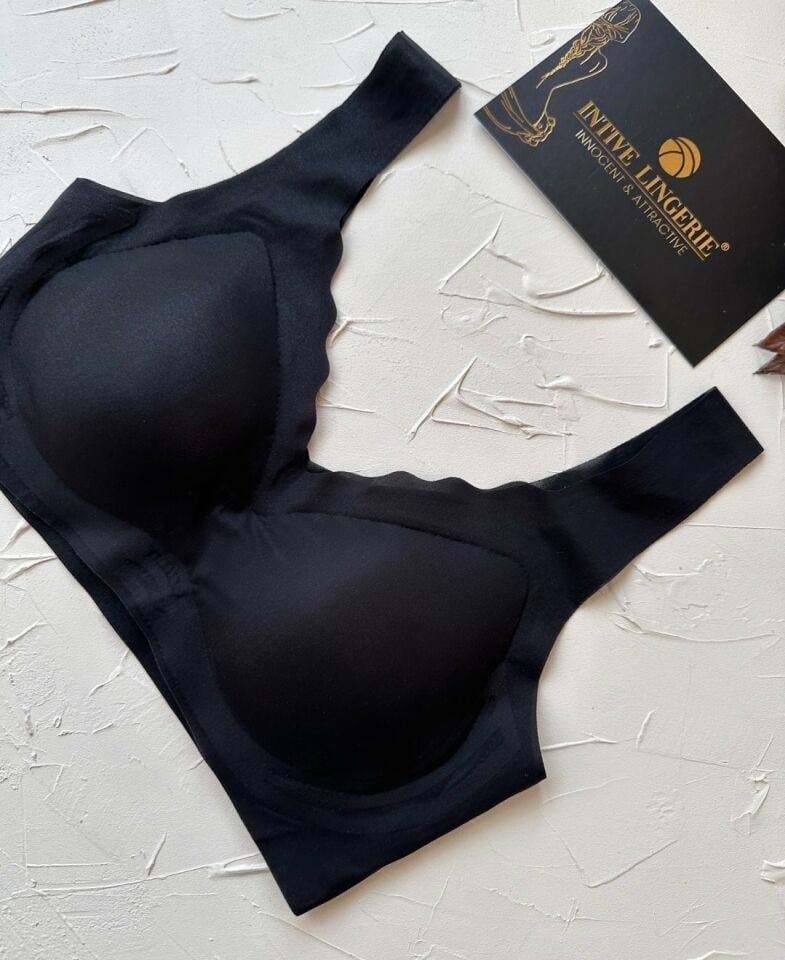 Ellie Dikişsiz İce-Silk (Buz İpek) Görünmez Ultra Hafif Padli Nefes Alabilir İthal Bralet/Sütyen Siyah - XL