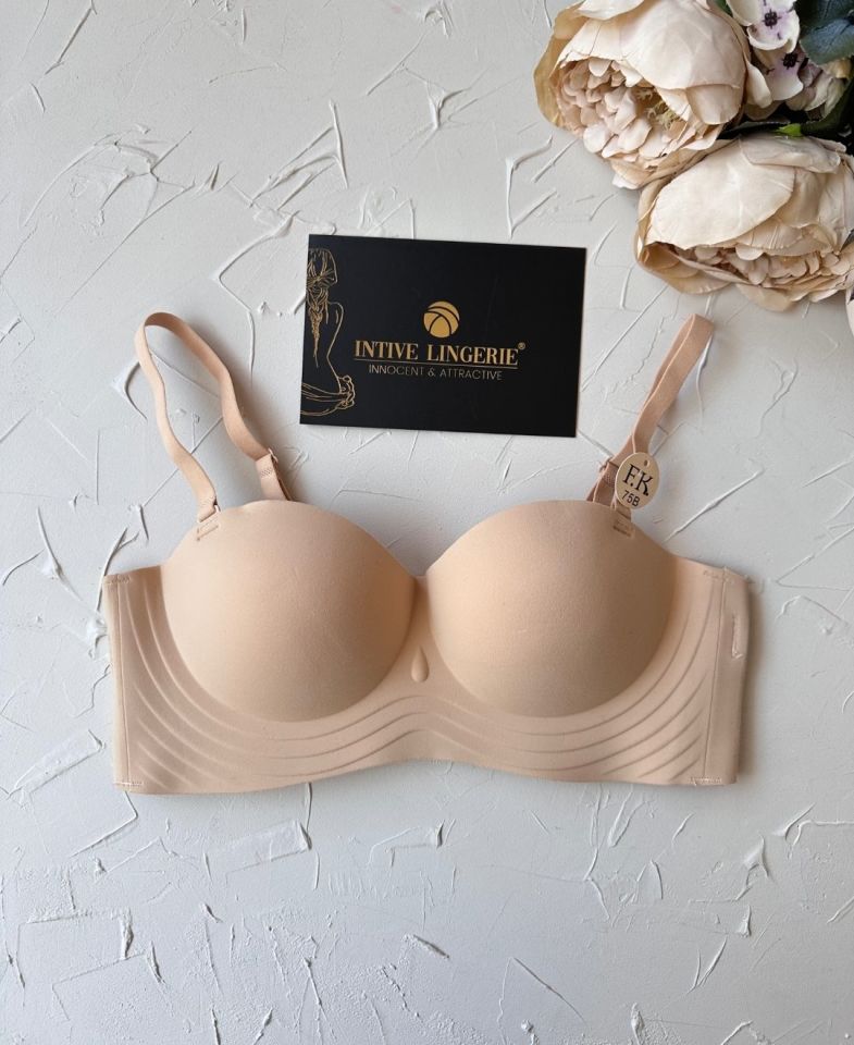 Lady Baby Straplez Kesim Destekli Dikişsiz Balensiz Toparlayıcılı İthal İz Yapmaz Sütyen Lady Baby Straplez Kesim Destekli Dikişsiz Balensiz Toparlayıcılı İthal İz Yapmaz Sütyen
