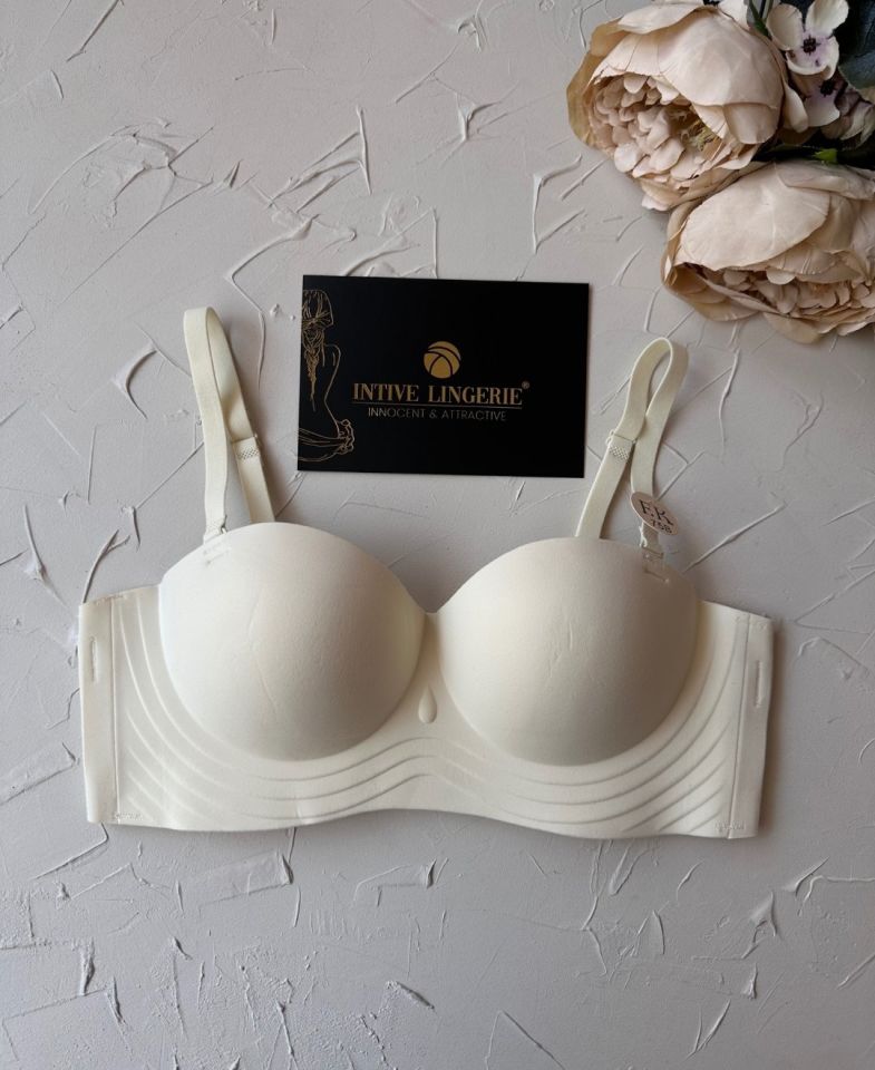 Lady Baby Straplez Kesim Destekli Dikişsiz Balensiz Toparlayıcılı İthal İz Yapmaz Sütyen Lady Baby Straplez Kesim Destekli Dikişsiz Balensiz Toparlayıcılı İthal İz Yapmaz Sütyen