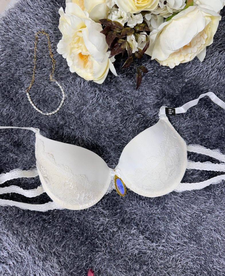 Intive Bride Yanları 3 Şeritli Dantelli Balenli Boş Cup Sütyen (Kırmızı-Beyaz)-258 Beyaz - 95B