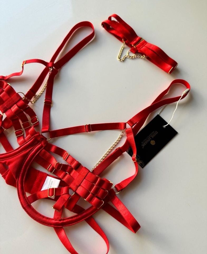Jude Kadın Zincirli Harness Detaylı Kırmızı Jartiyer Takım S