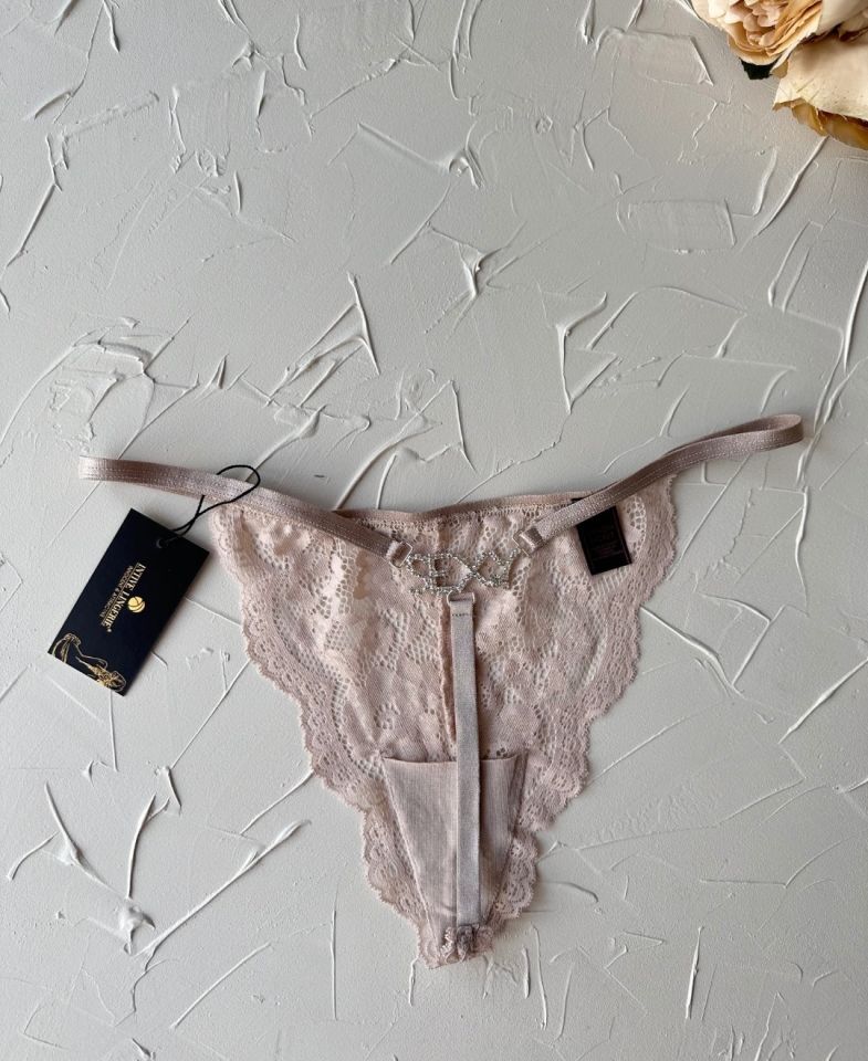Arkası Parlak Taşlı -Sexy- Yazılı Dantelli String (Special Edition) Bej - Tek Ebat