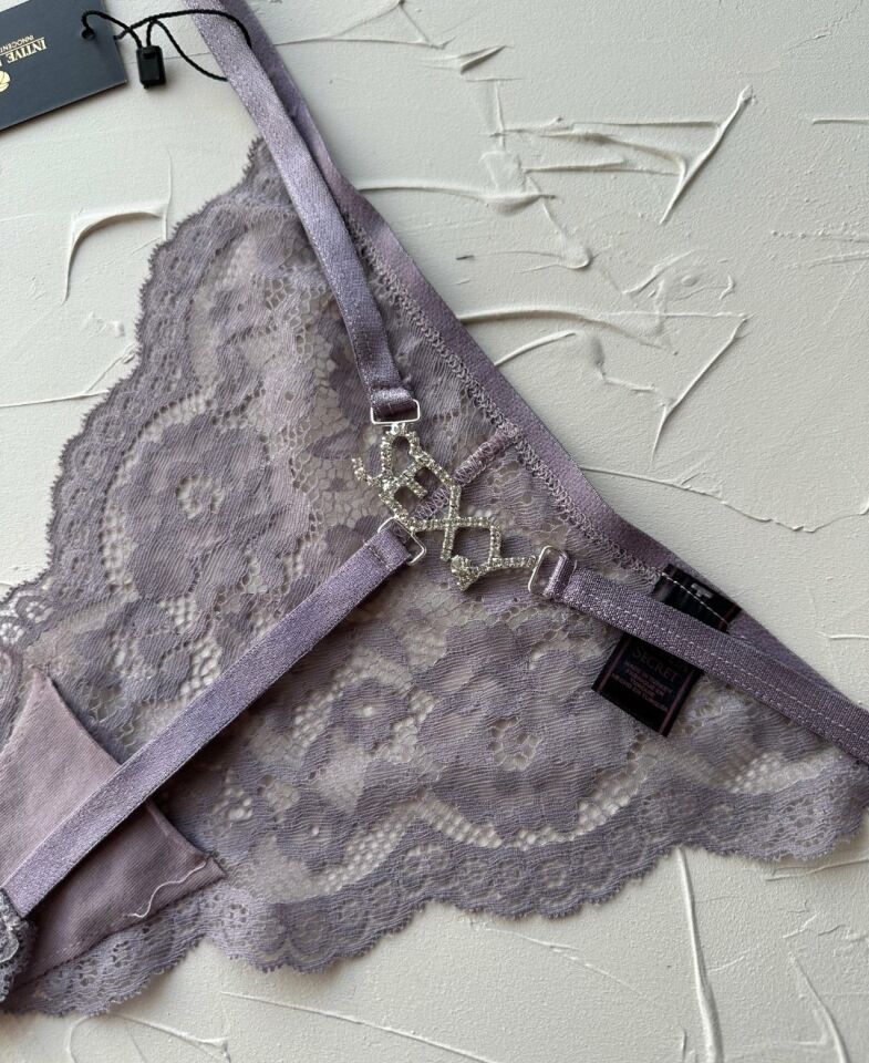 Arkası Parlak Taşlı -Sexy- Yazılı Dantelli String (Special Edition) Lila - Tek Ebat