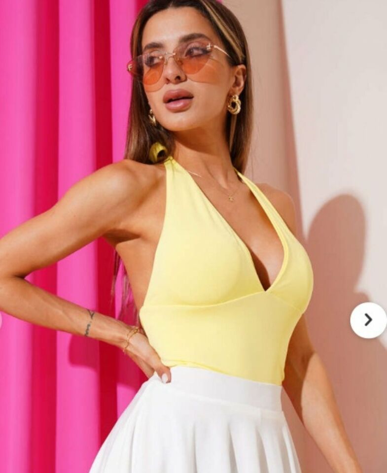 Intive V Yaka Çıkarılabilir Padli Boyundan Bağlamalı Croptop/Büstiyer Intive V Yaka Çıkarılabilir Padli Boyundan Bağlamalı Croptop/Büstiyer