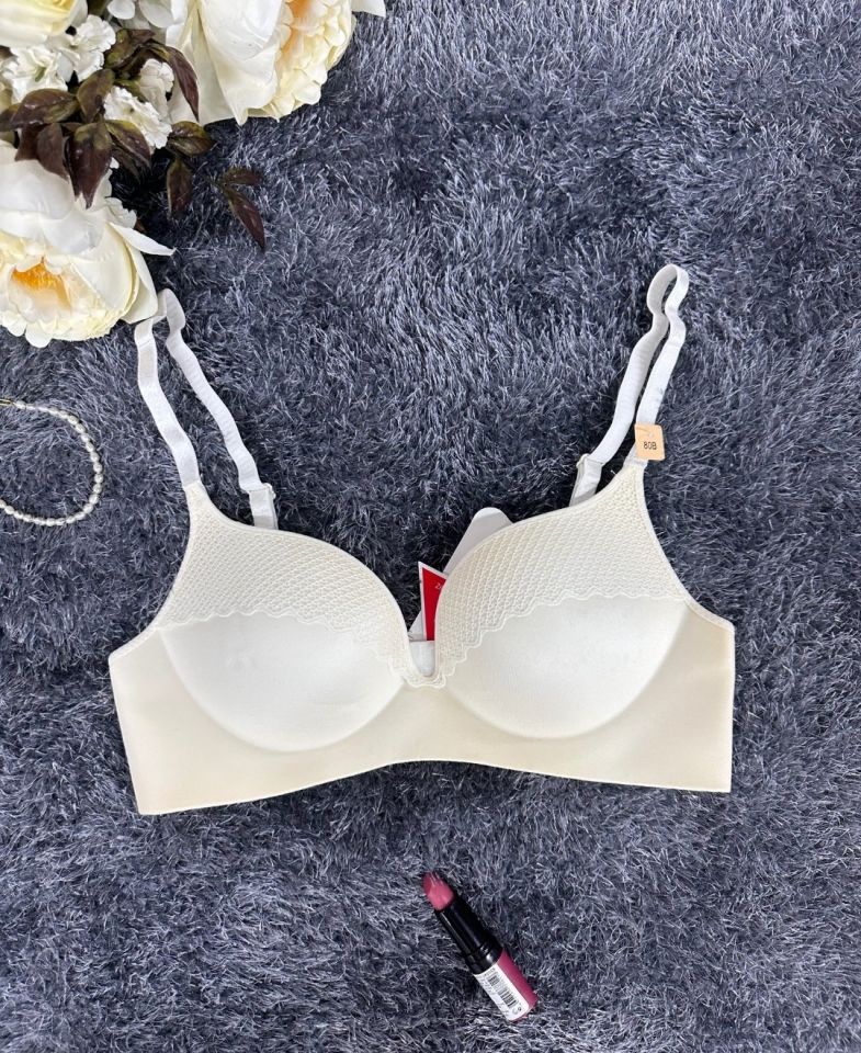 Günlük Kullanım Lazer Kesim Push-up Destekli Yumuşak Sütyen (Ekru, Pudra, Siyah, Yeşil) Ekru - 85B