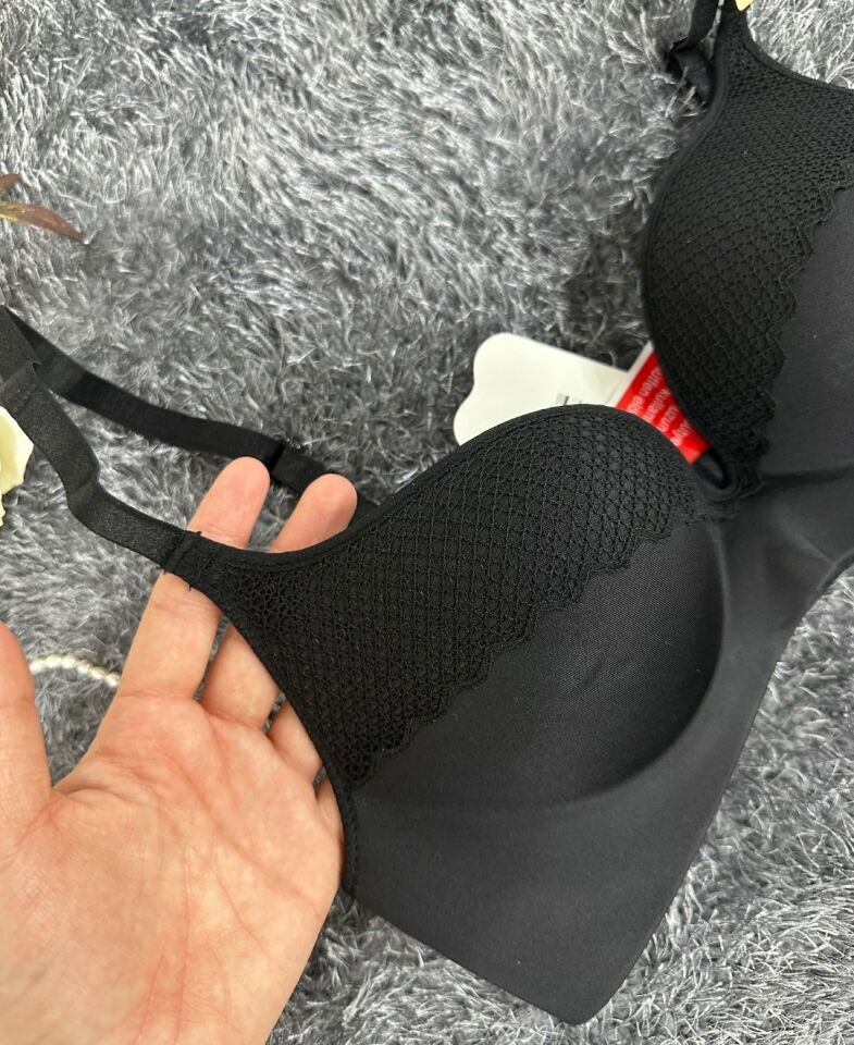 Günlük Kullanım Lazer Kesim Push-up Destekli Yumuşak Sütyen (Ekru, Pudra, Siyah, Yeşil) Siyah - 90B