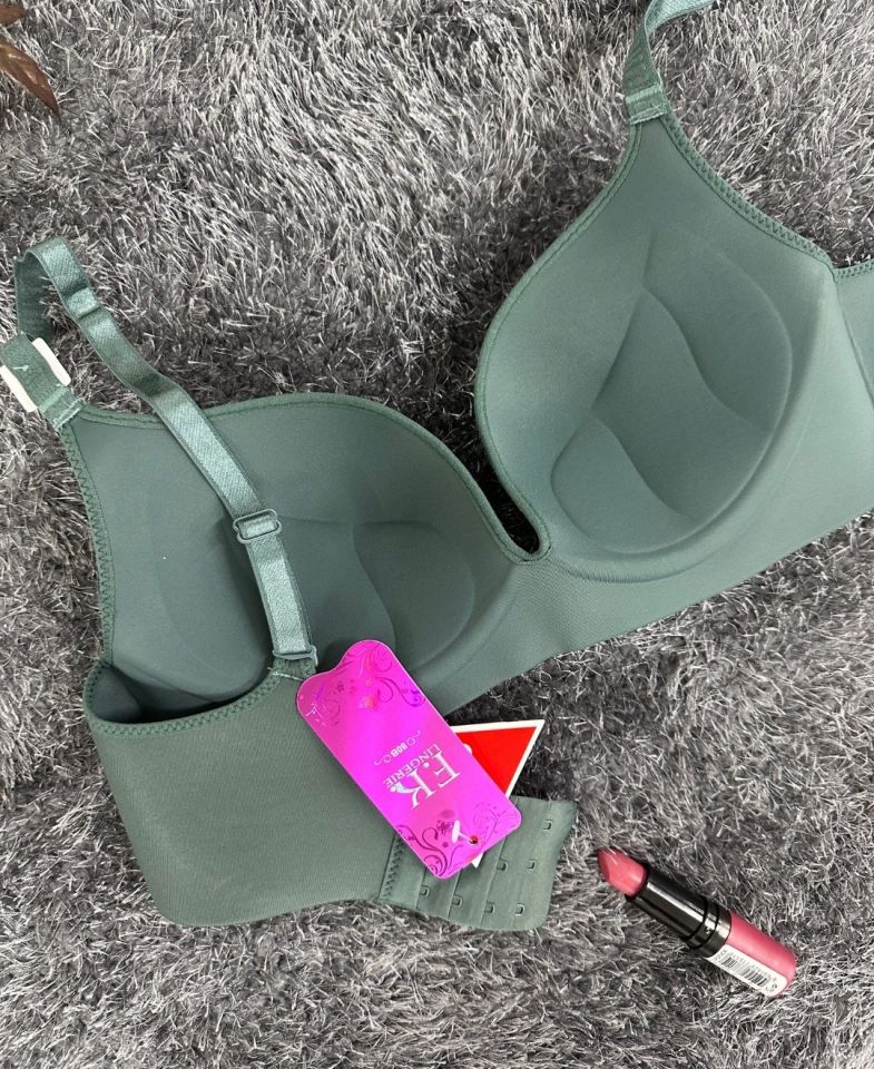 Günlük Kullanım Lazer Kesim Push-up Destekli Yumuşak Sütyen (Ekru, Pudra, Siyah, Yeşil) Yeşil - 90B