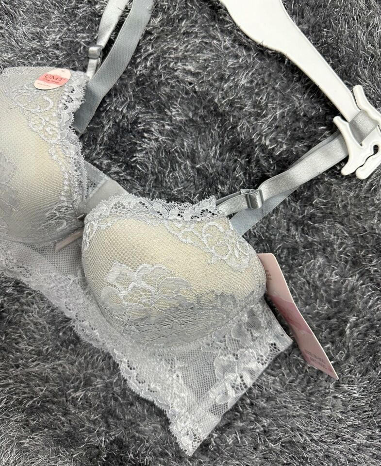 Dantelli C Cup Destekli Push-up 3 Kademe Kopçalı Üstün Kalite Sütyen Gri - 90C