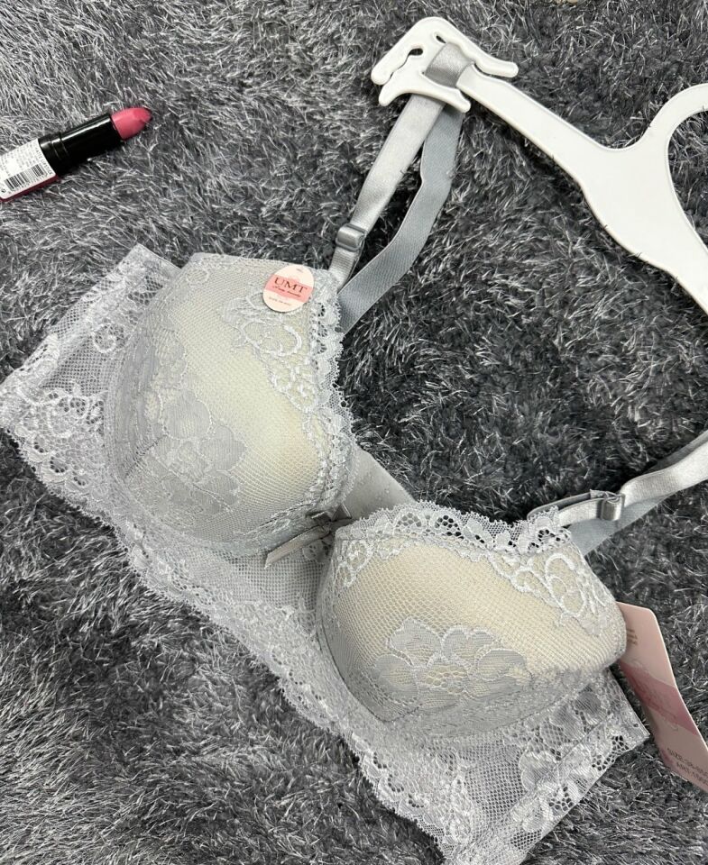 Dantelli C Cup Destekli Push-up 3 Kademe Kopçalı Üstün Kalite Sütyen Gri - 100C