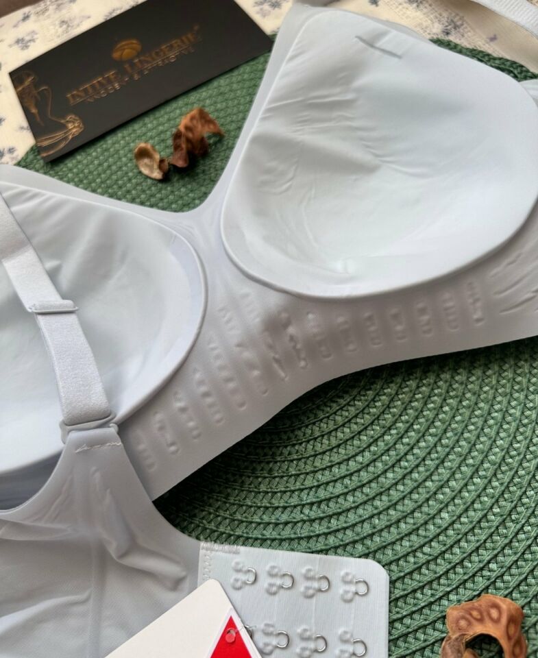 Aurora İthal Buz İpek (İce-Silk) Ultra İnce Rahat Nefes Alır Görünmez Lazer Dikişsiz Sütyen Buz Mavisi - XL