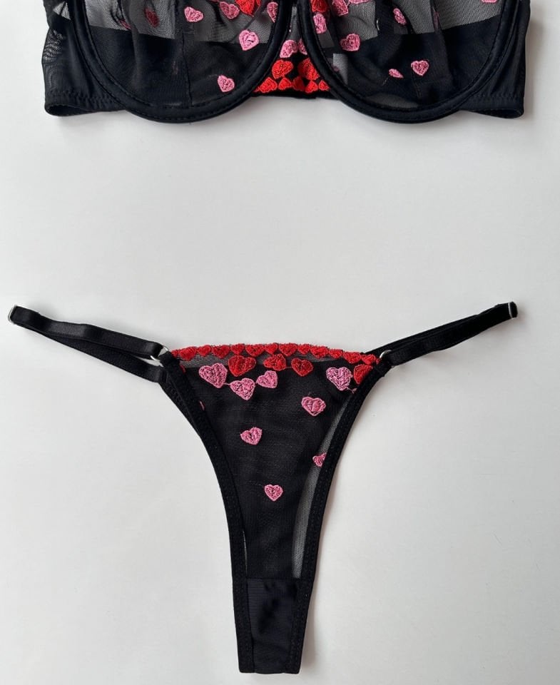 Lovemyself Siyah Trasparan Kalp Desenli Balenli Sütyen Tanga Takım