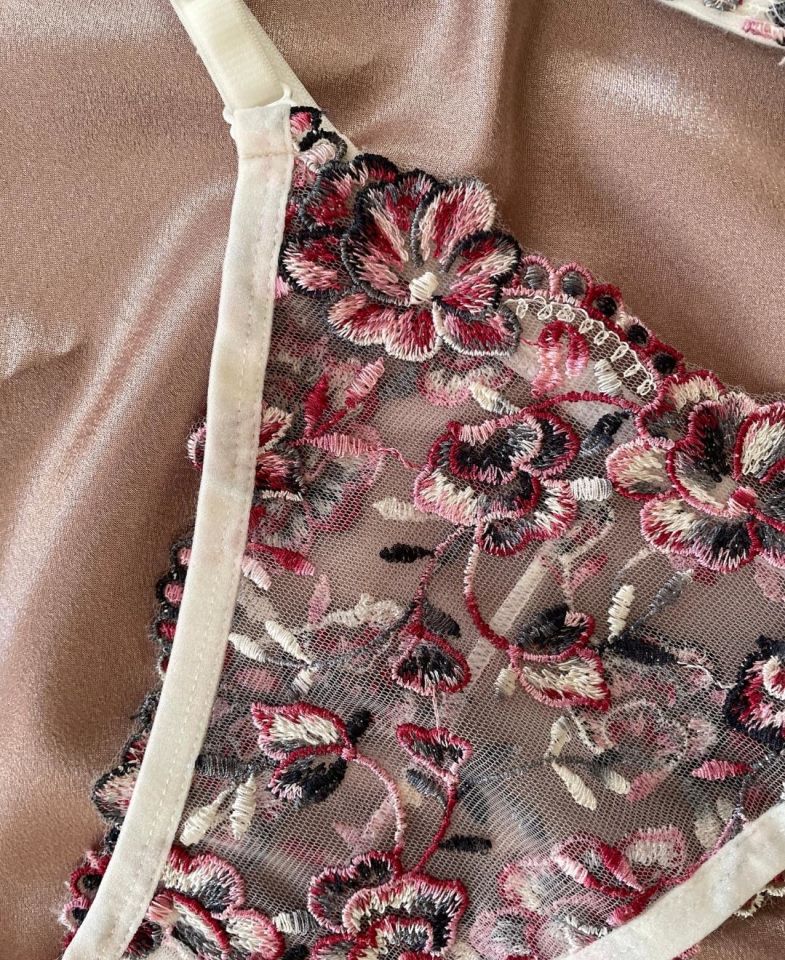 Cherry Kadın Pembe/Beyaz Çiçekli Kadın Sütyen Takım 90B
