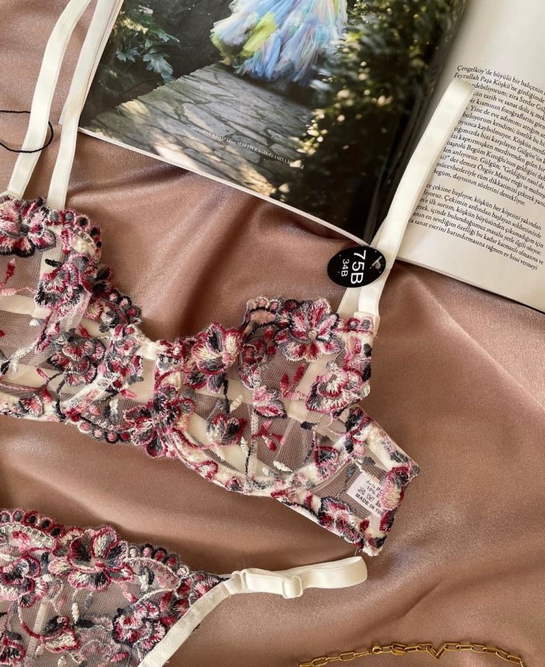 Cherry Kadın Pembe/Beyaz Çiçekli Kadın Sütyen Takım 90B