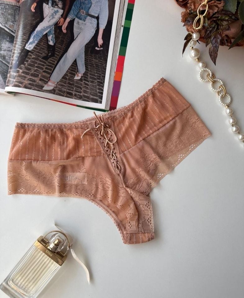 Serena Simli Arkası Bağlama Detaylı Dantelli Brazilian Tanga Bej - L/XL