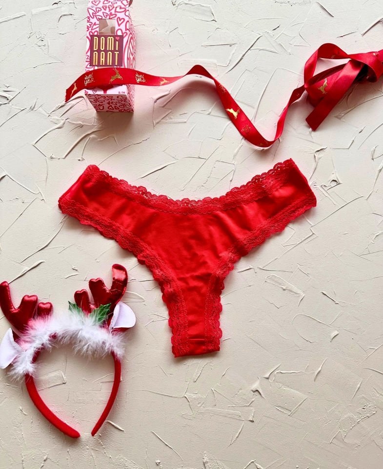 Kadın Kırmızı Dantelli Pamuklu Paketli Hediyelik Tanga (Yılbaşı Özel) Kırmızı - L/XL