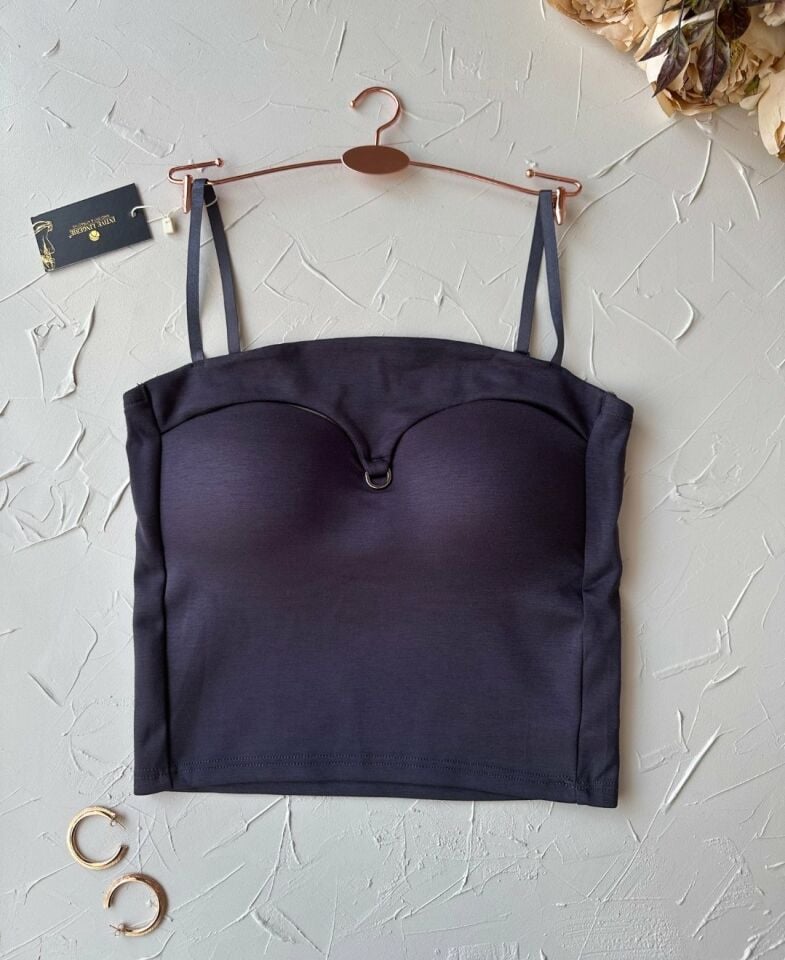 Chole İthal Pamuklu Göğsü Cut-Out Halka Detaylı İnce Askılı Büstiyer/Crop Füme - M/L