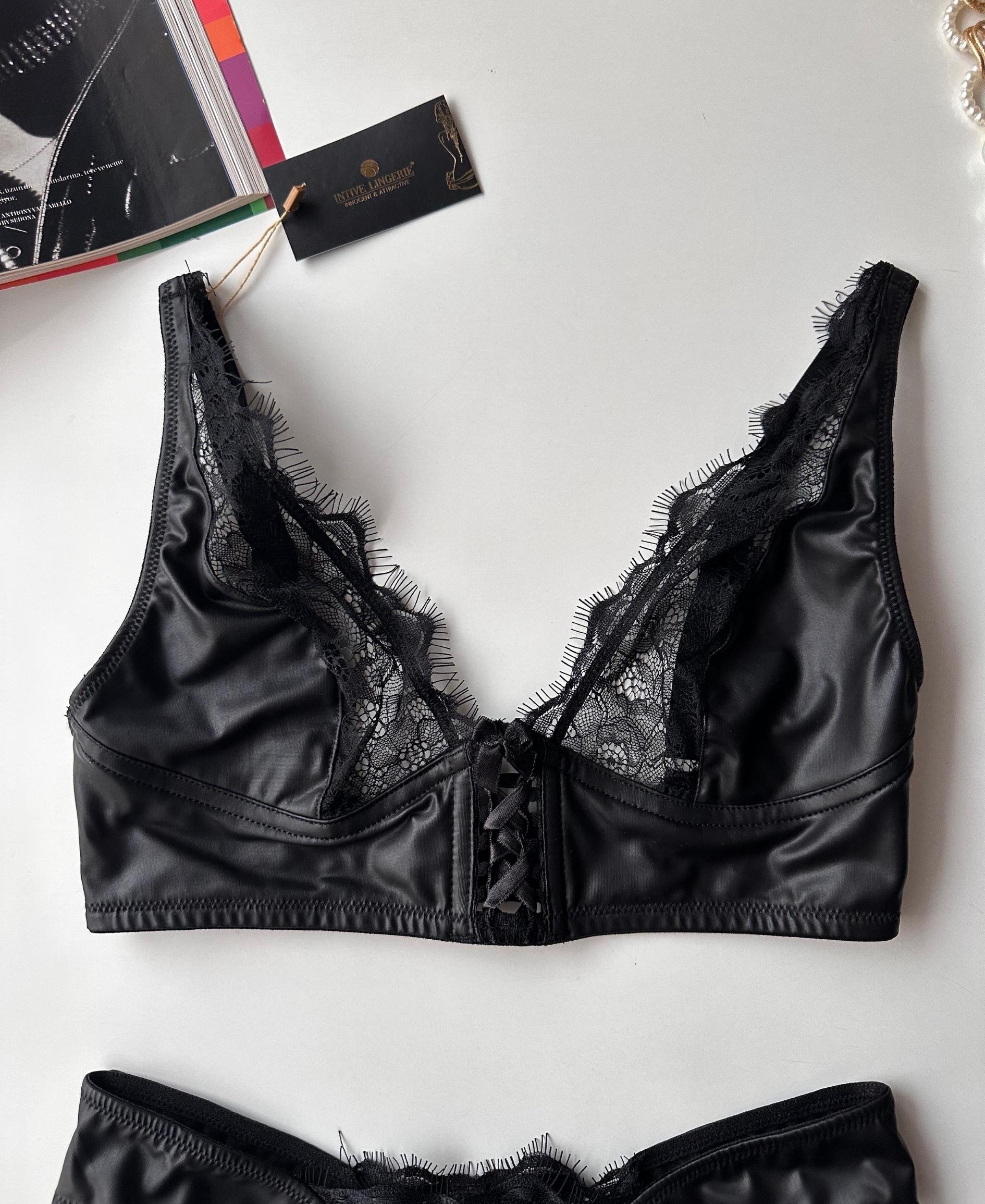 Kadın Tasarım Lateks Deri Önü Bağlama Detaylı Seksi Sütyen Takım (Çorap Hediyeli) - Rylee Siyah - L