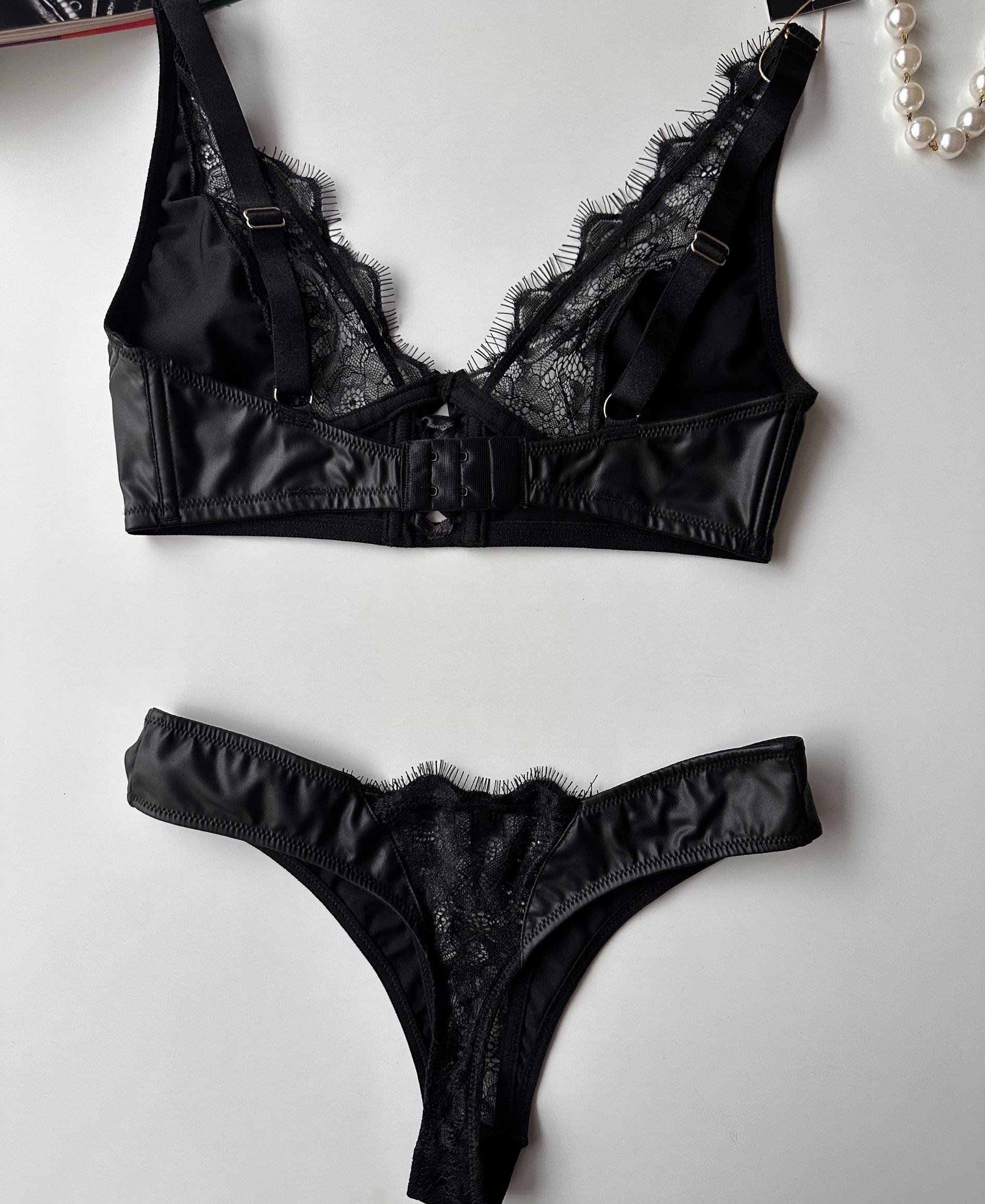 Kadın Tasarım Lateks Deri Önü Bağlama Detaylı Seksi Sütyen Takım (Çorap Hediyeli) - Rylee Siyah - 2XL