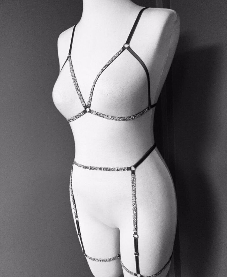 Ashlee Kadın Parlak Taşlı Bacak Aksesuarlı Jartiyer Sütyen Seksi Harness Takım Siyah - XL